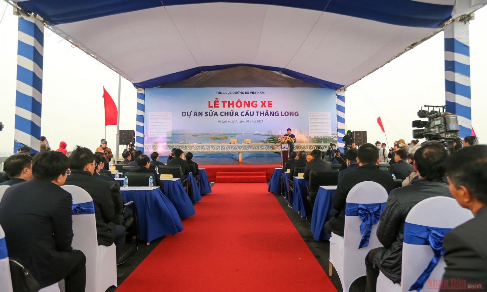 Cầu Thăng Long chính thức thông xe sau gần năm tháng sửa chữa