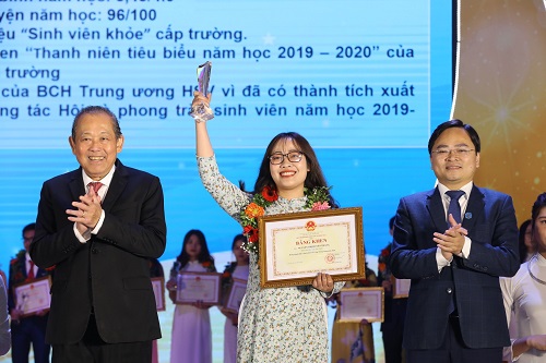 Phó Thủ tướng Thường trực trao giải ‘Sinh viên 5 tốt’ và ‘Sao Tháng Giêng’ năm 2020
