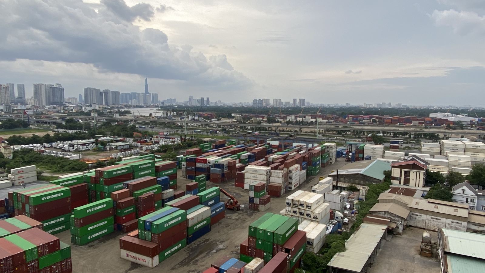 Kinh tế Việt Nam chờ cú hích 2021