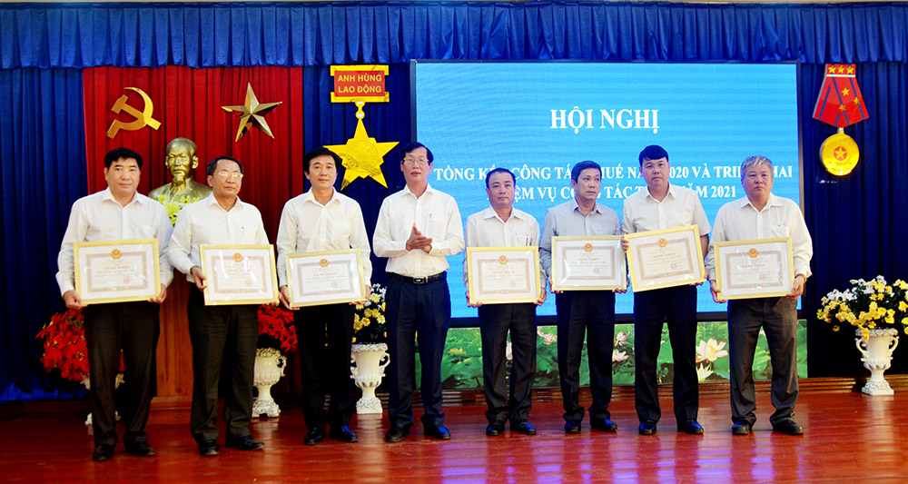 Ngành thuế phấn đấu hoàn thành nhiệm vụ năm 2021