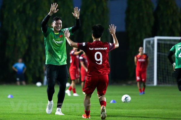 Đặng Văn Lâm nên chọn Cerezo Osaka, Sporting Braga hay Dynamo Moskva?
