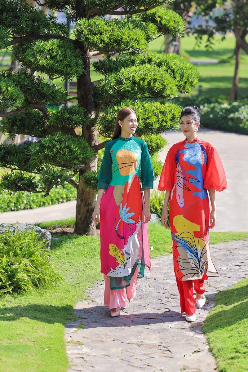 Á hậu Phương Anh, Ngọc Thảo rạng rỡ, yêu kiều trong tà áo dài cách tân