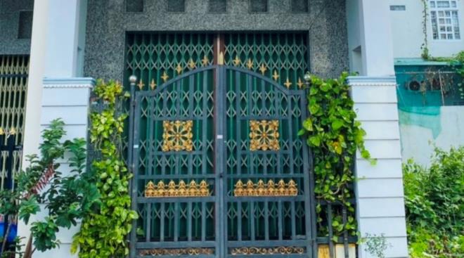 Thi thể nam giáo viên người nước ngoài trong căn nhà ở Cà Mau