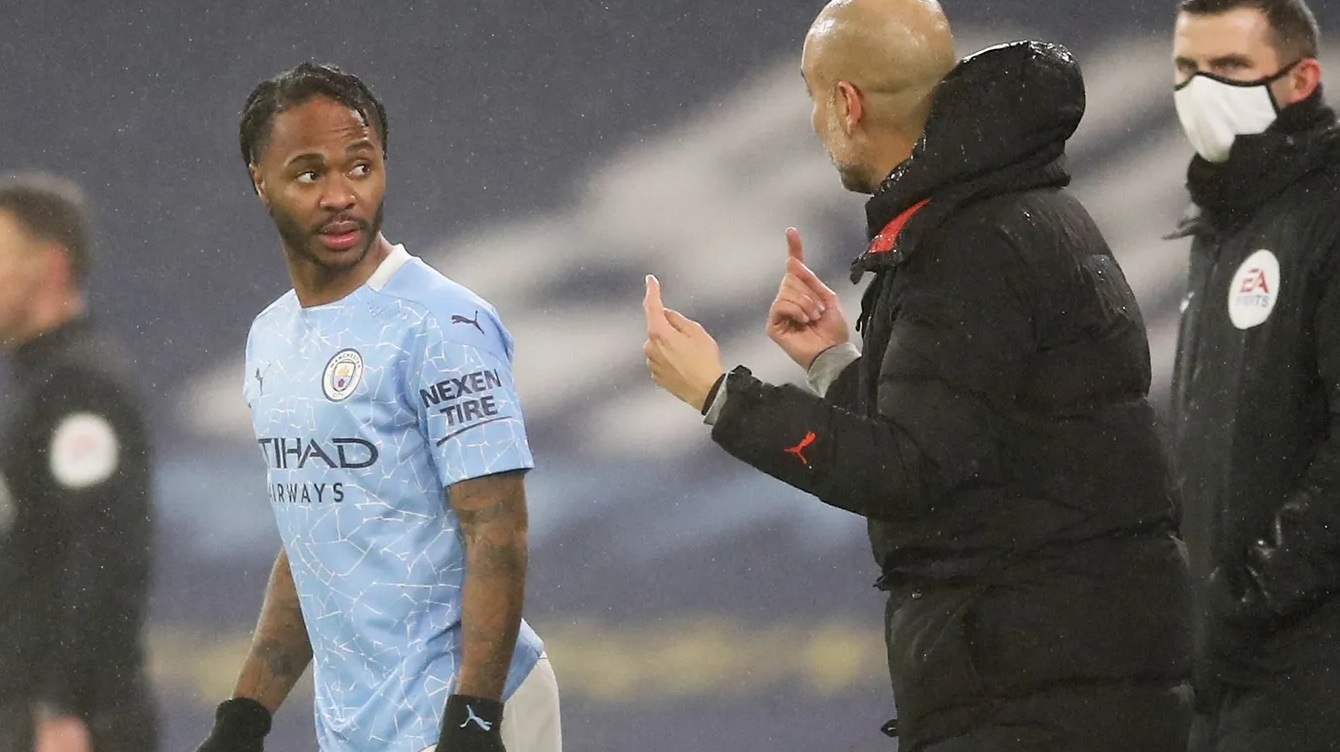 Man City phả hơi nóng vào gáy MU sau chiến thắng vất vả