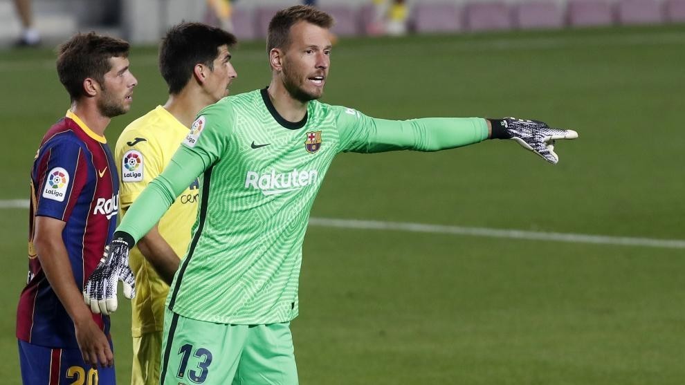 MU ký De Ligt, Arsenal lấy thủ môn Barca