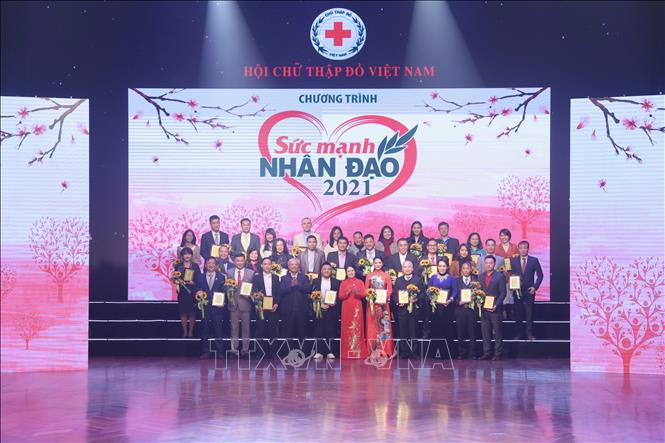Tiếp tục chung sức với Đảng, Nhà nước, trợ giúp người nghèo hiệu quả hơn