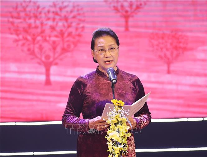 Tiếp tục chung sức với Đảng, Nhà nước, trợ giúp người nghèo hiệu quả hơn