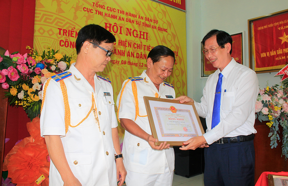 Cục Thi hành án dân sự tỉnh An Giang hoàn thành xuất sắc chỉ tiêu nhiệm vụ được giao