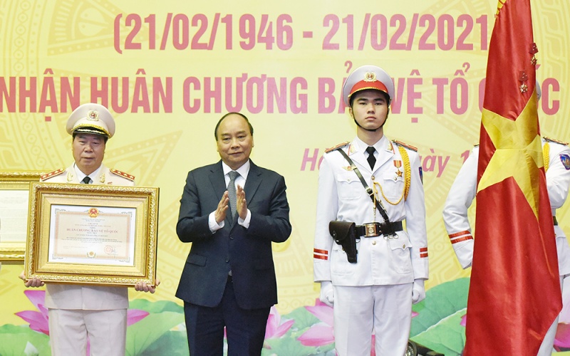 Thủ tướng Nguyễn Xuân Phúc dự Lễ kỷ niệm 75 năm truyền thống lực lượng Tình báo Công an nhân dân