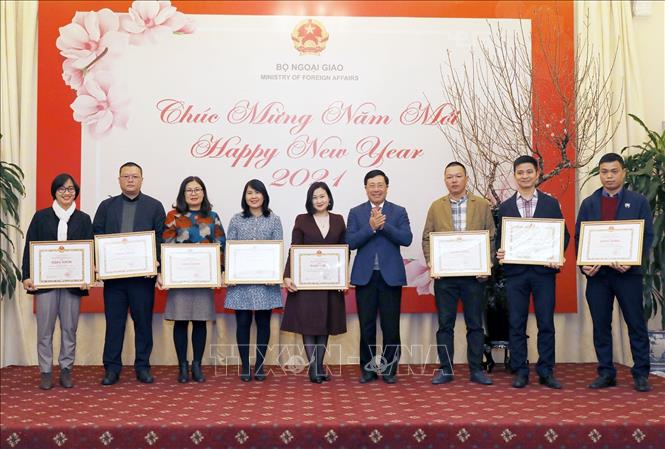 Bộ Ngoại giao tôn vinh các cơ quan báo chí vì sự nghiệp ngoại giao Việt Nam