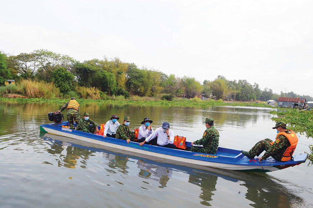 Những chuyến “săn” buôn lậu