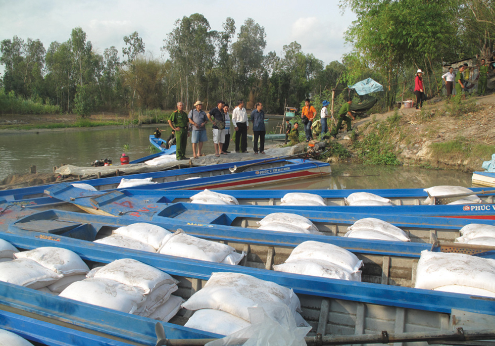 Những chuyến “săn” buôn lậu