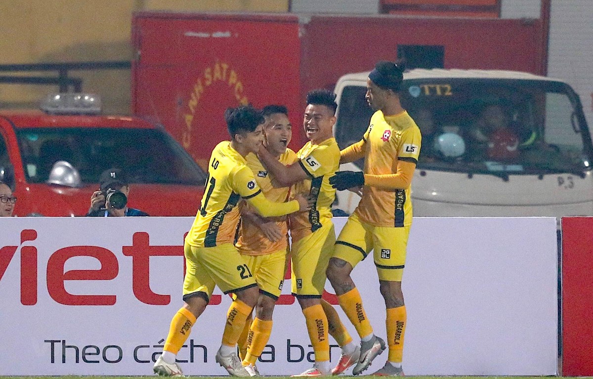 Vì sao mùa giải mới V-League 2021 mở màn hấp dẫn với nhiều bất ngờ?