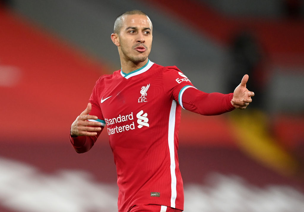Thiago khiến Liverpool tệ đi, Zidane hẹn ký Mbappe