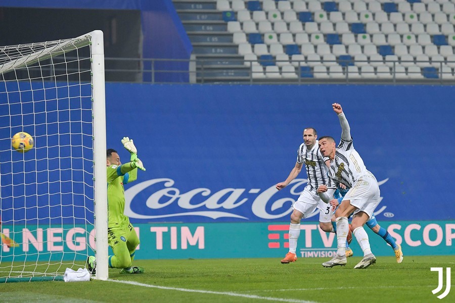 Ronaldo phá kỷ lục, Juventus đoạt Siêu cúp Italy