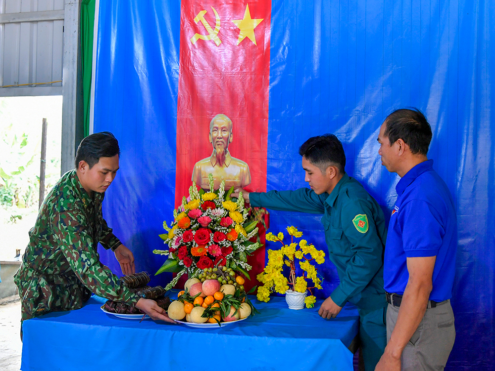 Màu xanh dân quân trên chốt biên giới