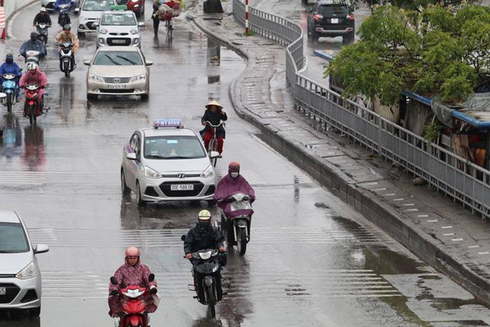 Thời tiết ngày đầu tiên Đại hội XIII của Đảng: Bắc Bộ mưa phùn, Trung Bộ và Nam Bộ ngày nắng