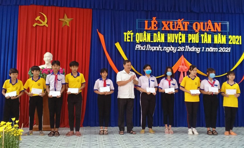 Phú Tân xuất quân Tết quân - dân 2021