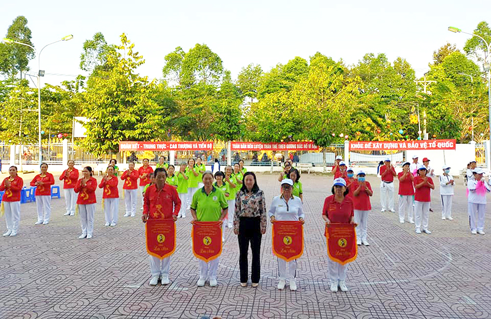 Tri Tôn phát triển đa dạng phong trào thể dục - thể thao