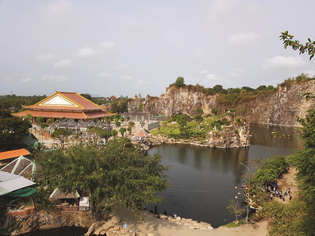Khám phá những nơi “thâm sơn cùng cốc”
