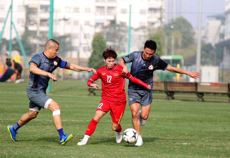 Đội tuyển nữ Quốc gia đấu tập với Đội cựu cầu thủ SEA Games 23