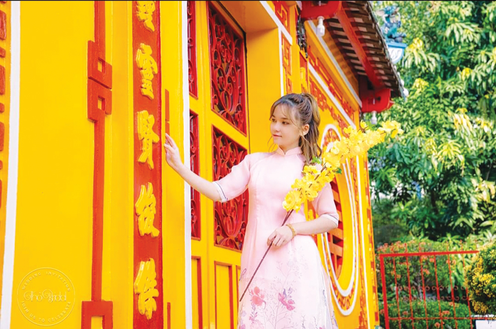 Đi tìm giá trị Hán Nôm qua những hoành phi, liễn đối