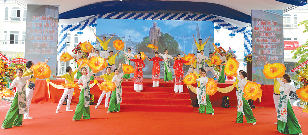 Nâng cao chất lượng, hiệu quả hoạt động văn hóa - nghệ thuật và tuyên truyền lưu động
