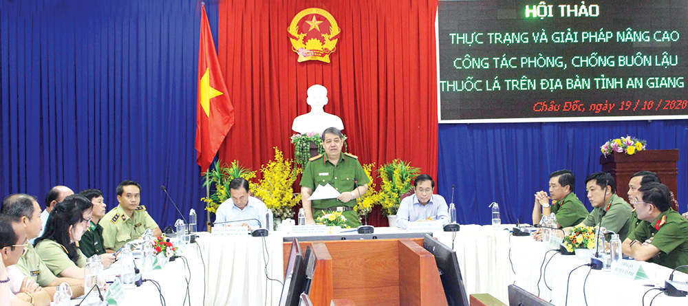 Lực lượng chống buôn lậu tiếp tục thực hiện “nhiệm vụ kép”