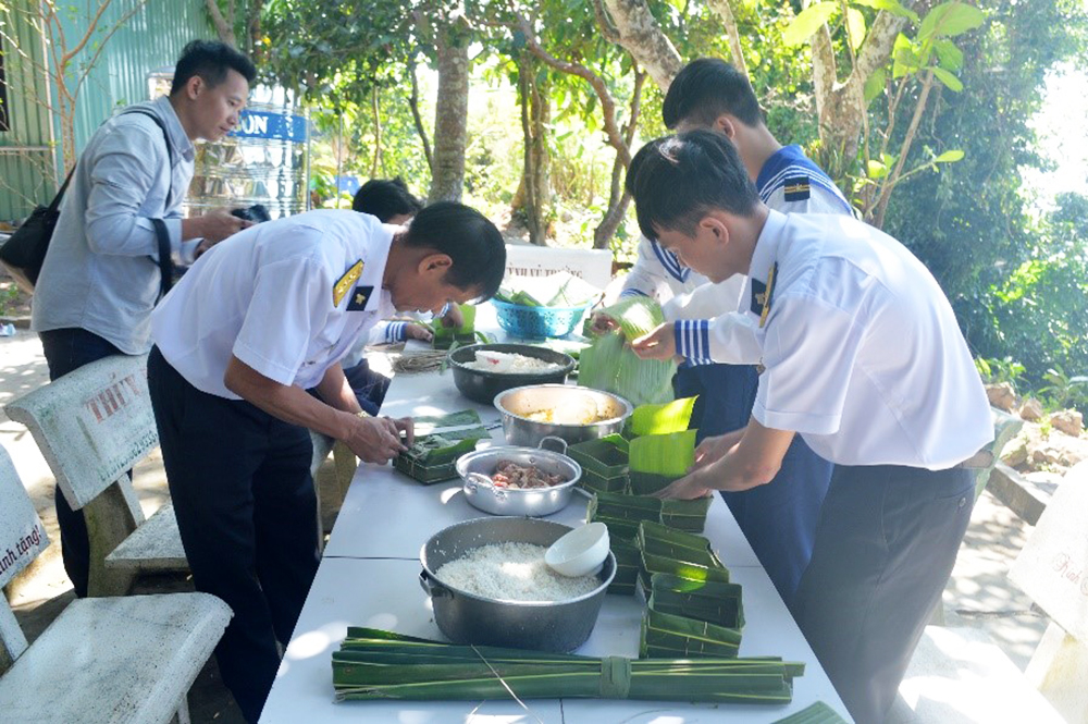 Mùa xuân trên biển Tây Nam