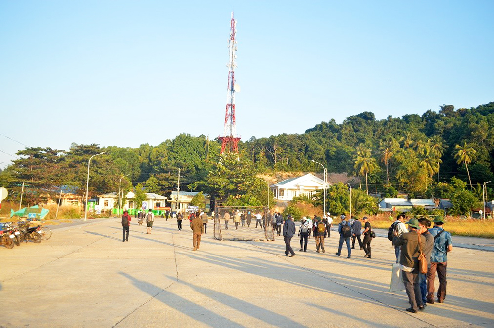 Mùa xuân trên biển Tây Nam