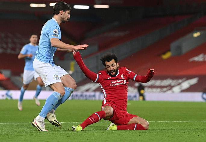 Liverpool thua tan tác Man City ở Anfield