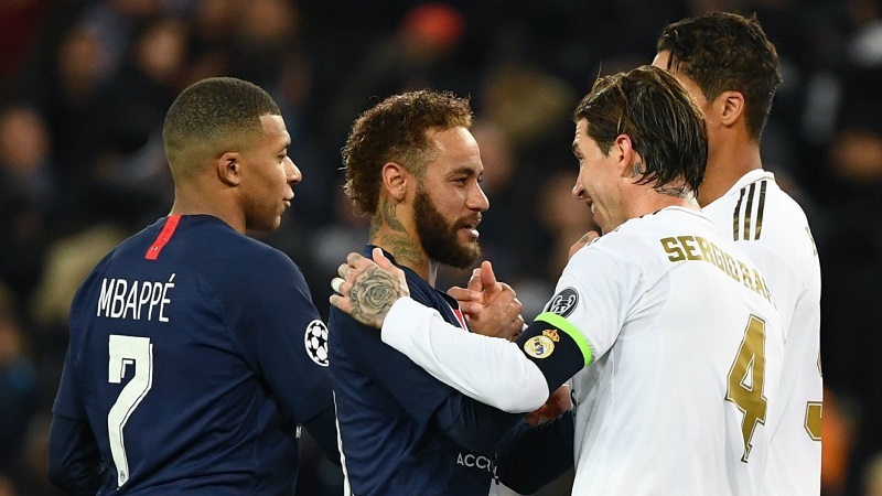 Bruno Fernandes hoãn gia hạn MU, Man City phục sẵn Messi