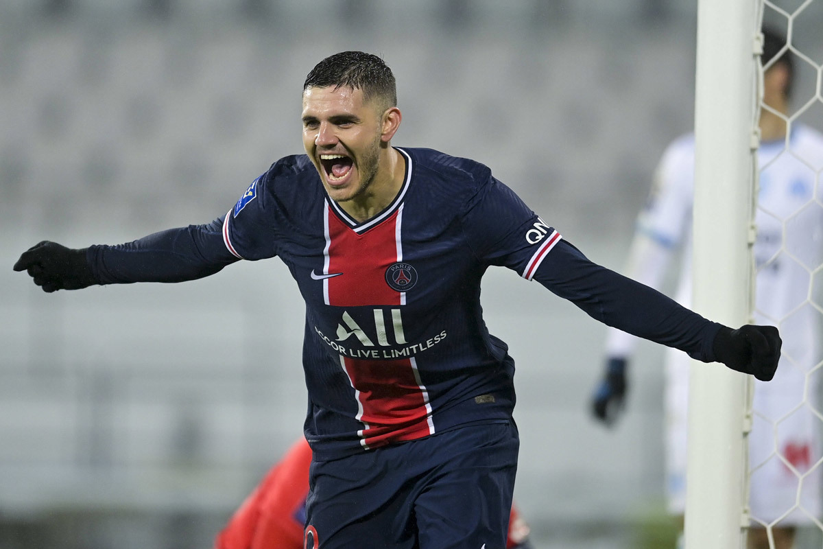 Chelsea tranh Varane, Juventus mua Icardi