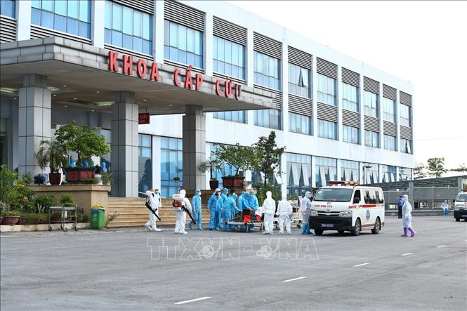 Cái Tết chống dịch thứ hai của các y, bác sĩ Bệnh viện Bệnh nhiệt đới Trung ương