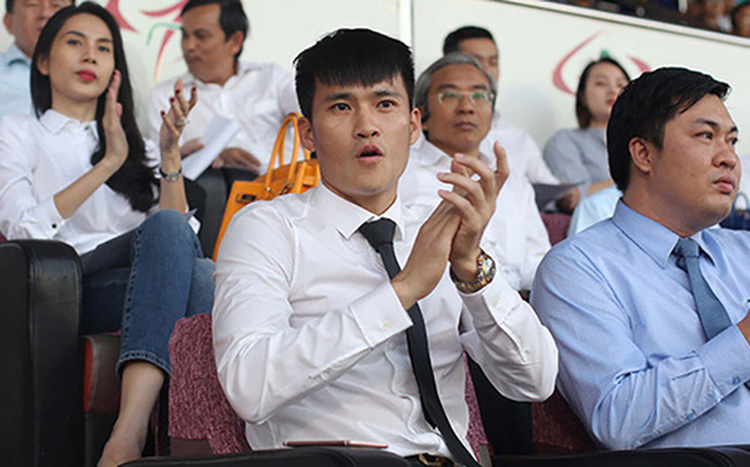 Công Vinh ấp ủ làm ông bầu: Thách thức lớn!