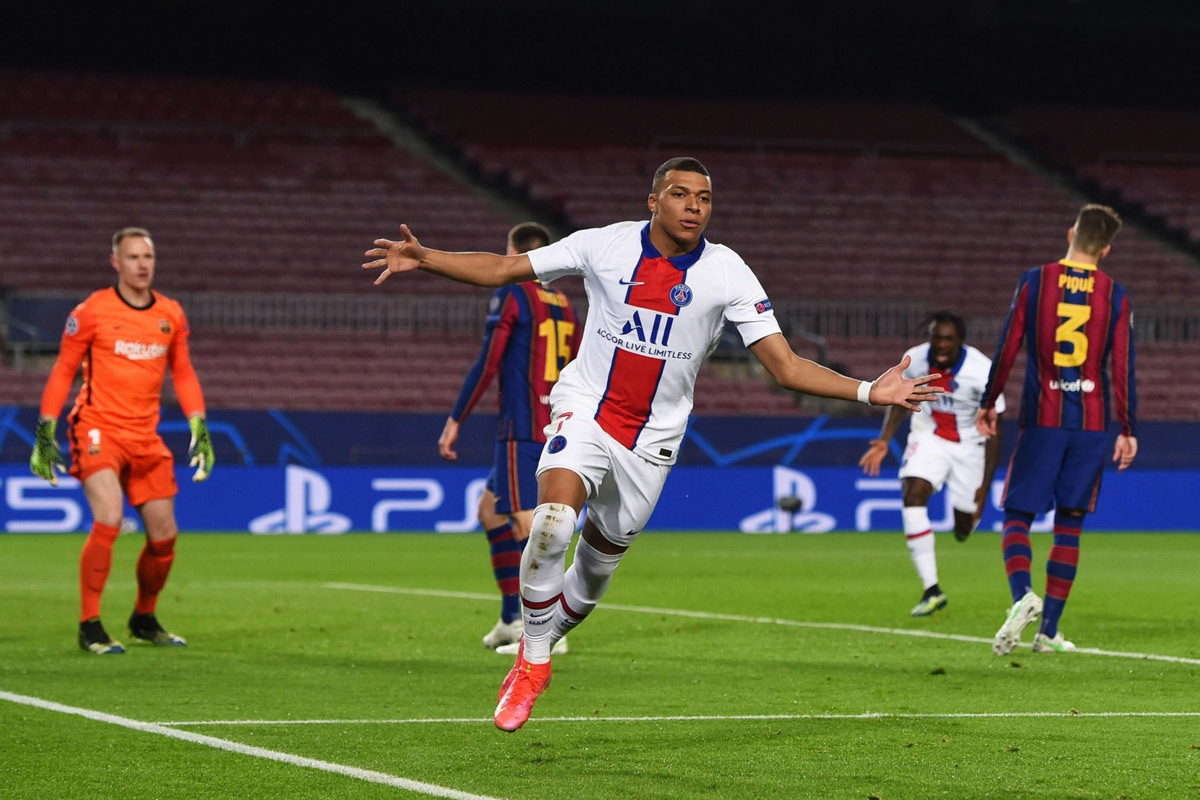 PSG vùi dập Barca: Ngày lịch sử của Mbappe