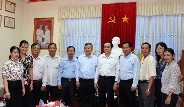 Ðồng chí Trần Thanh Mẫn thăm, chúc Tết MTTQVN TP Cần Thơ