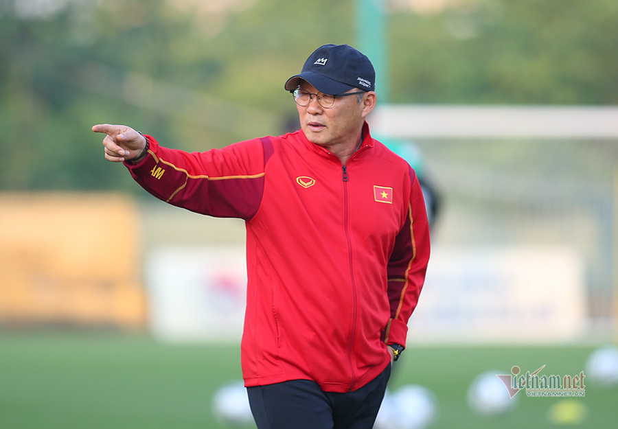 HLV Park Hang Seo: 'Tuyển Việt Nam cần 6 điểm để đi tiếp'