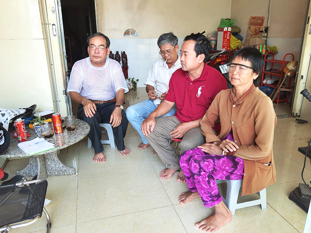 Hàng chục hộ dân khốn khổ vì nuôi heo gây ô nhiễm