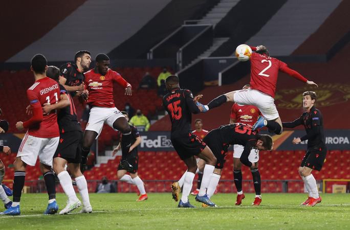 Rượt đuổi tỉ số nghẹt thở, Arsenal hạ Benfica ở Europa League