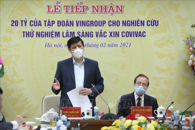 Tiếp nhận 20 tỷ đồng tài trợ nghiên cứu thử nghiệm lâm sàng vaccine COVID-19 'Made in Vietnam'