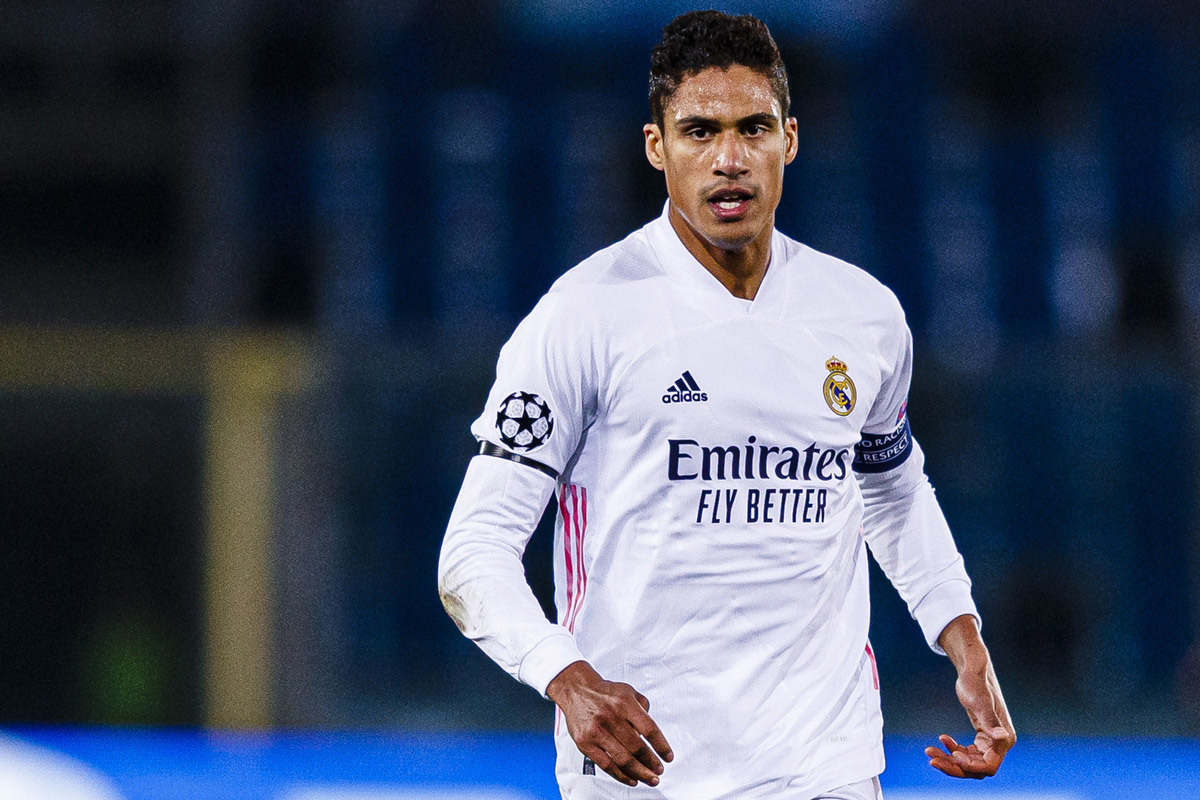 Liverpool mua Varane, Inter lấy Martial