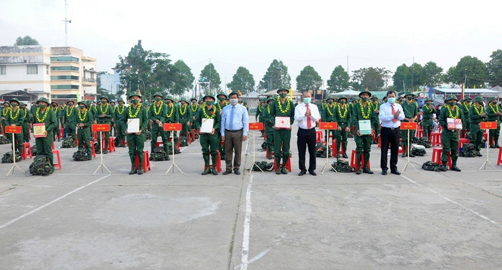 Hơn 1.500 thanh niên An Giang lên đường nhập ngũ