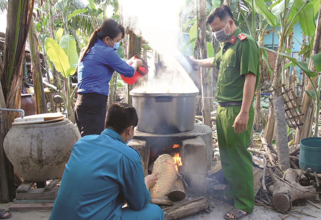 Lan tỏa việc học Bác ở Phú Tân