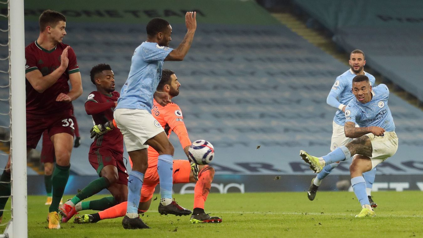 Vùi dập Wolves, Man City thắng trận thứ 21 liên tiếp