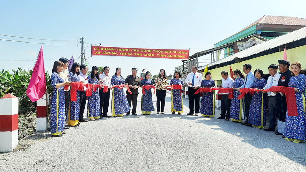 Tân Châu khánh thành Trường Mầm non dân tộc Chăm và cầu Mộ Sư Ông