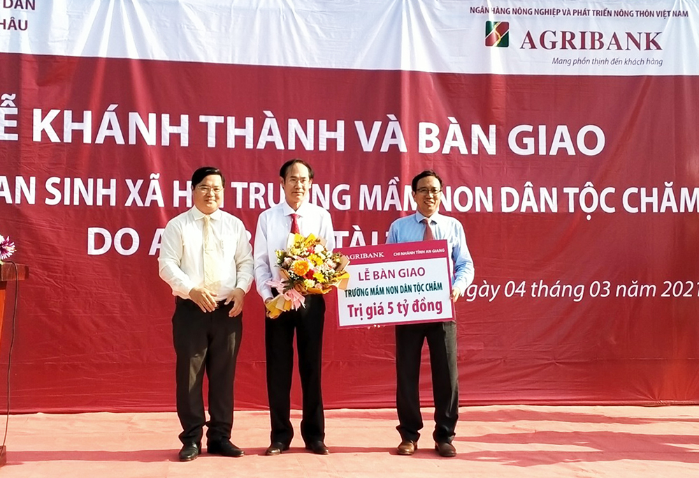 Tân Châu khánh thành Trường Mầm non dân tộc Chăm và cầu Mộ Sư Ông