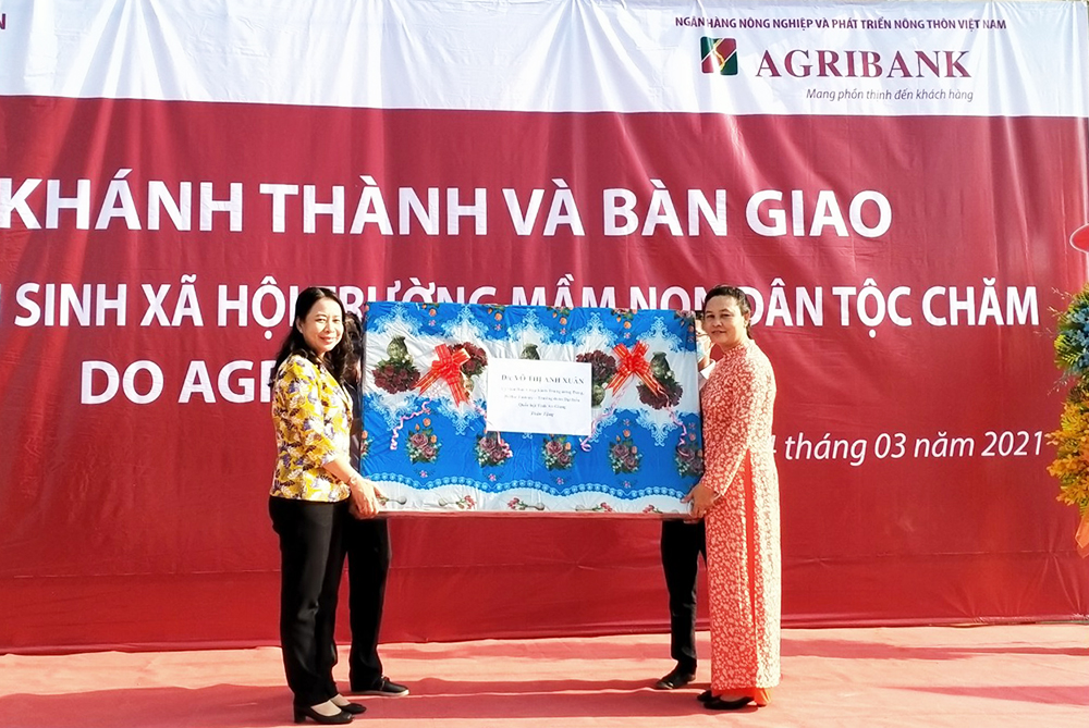 Tân Châu khánh thành Trường Mầm non dân tộc Chăm và cầu Mộ Sư Ông