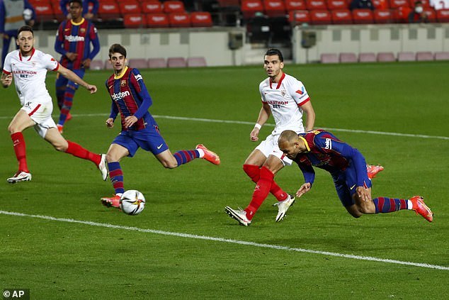 Ngược dòng ngoạn mục, Barca vào chung kết Cúp Nhà vua