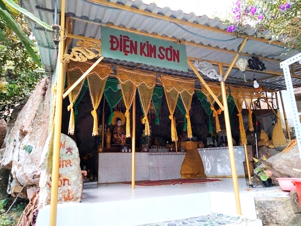 Phản ánh một cá nhân “biến gia thành tự”